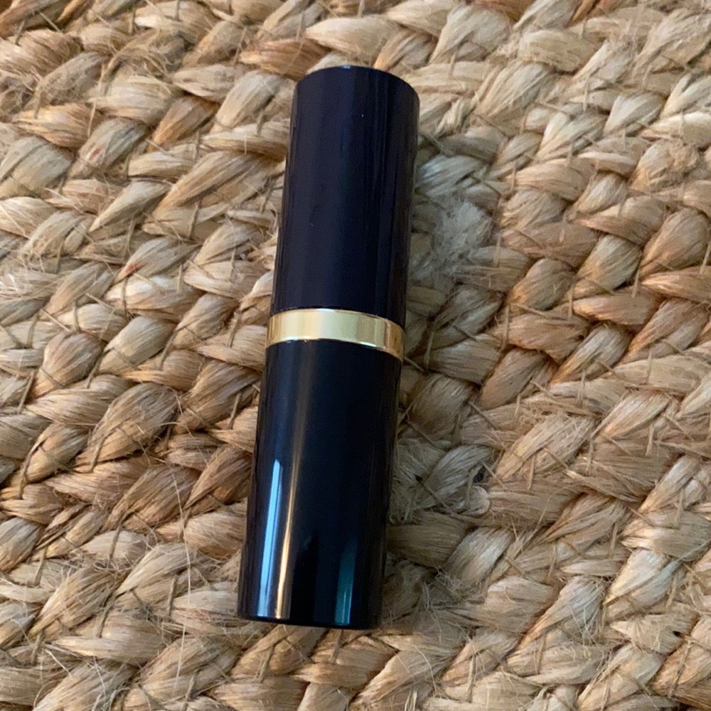 Estée Lauder lipstick